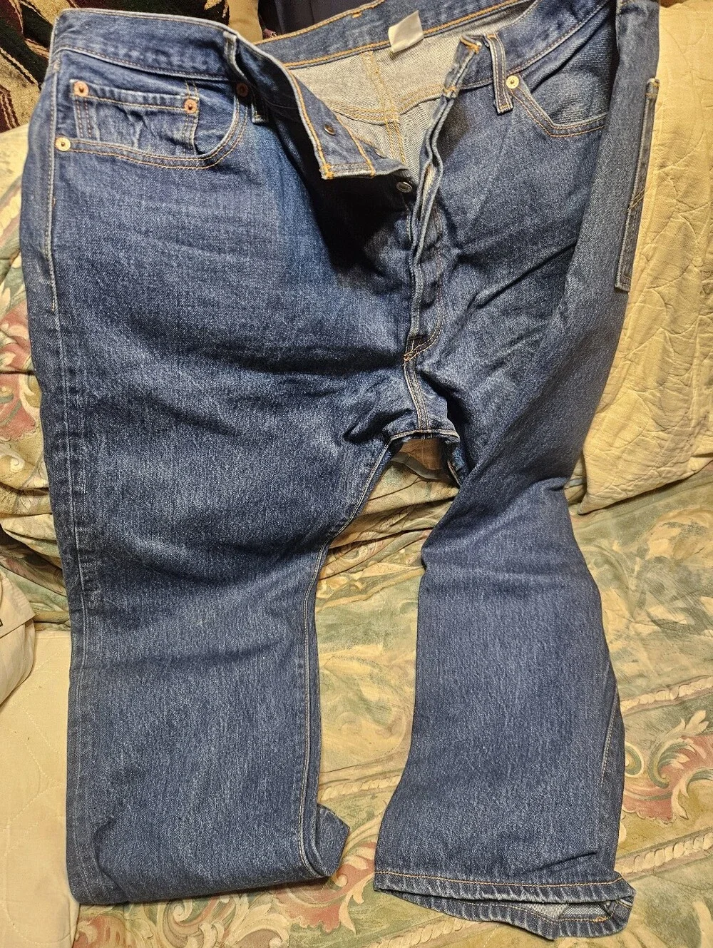 Mens 501 Levis Button Fly Estate Item